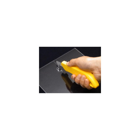 Cutter plexiglass petit modèle
